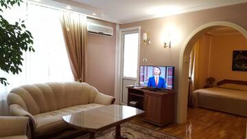Фото номера Люкс с камином Отель National Palace Hotel г. Сливен 3