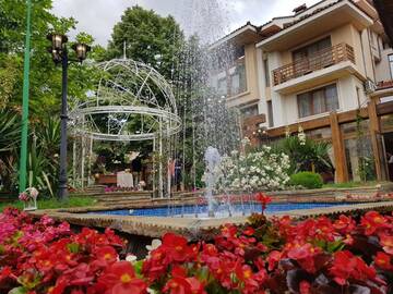 Фото Гостевой дом Bozukova House г. Сливен 2