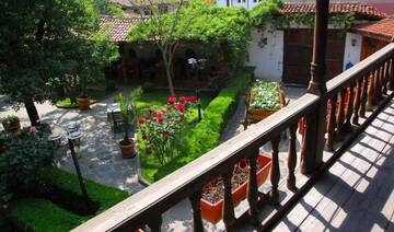 Фото номера Трехместный номер Гостевой дом Chakarova Guest House г. Сливен 15