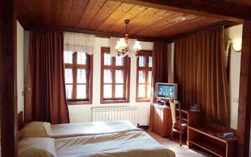 Фото номера Трехместный номер Гостевой дом Chakarova Guest House г. Сливен 2