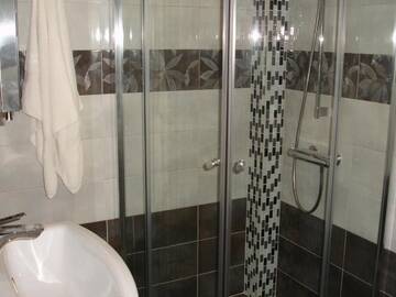 Фото номера Двухместный номер с 1 кроватью и балконом Гостевой дом Guesthouse Teos г. Сливен 8