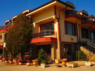Фото Гостевой дом Guesthouse Teos г. Сливен 1